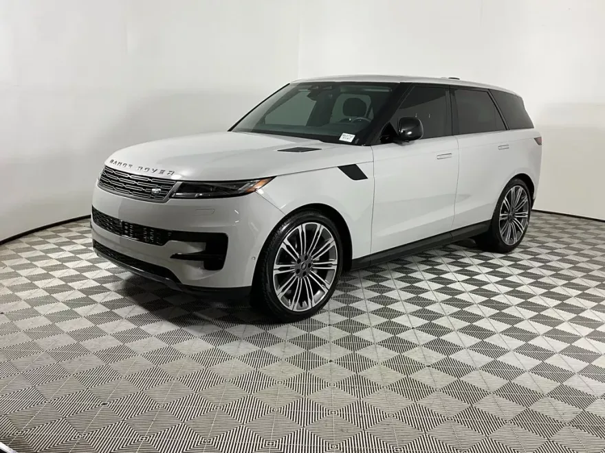 2024 Land Rover Range Rover Sport SE photo 1