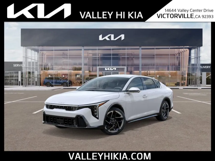 2025 Kia K4 GT-Line photo 1