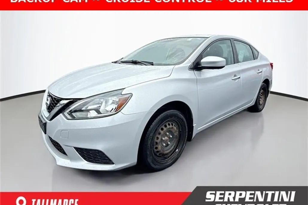 2016 Nissan Sentra SV photo 1