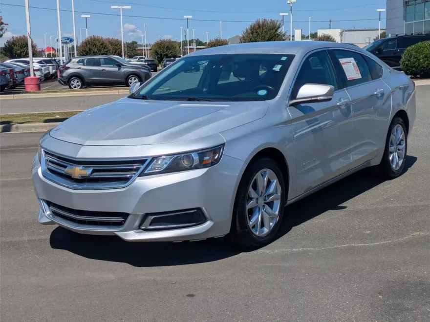 2017 Chevrolet Impala 1LT photo 1