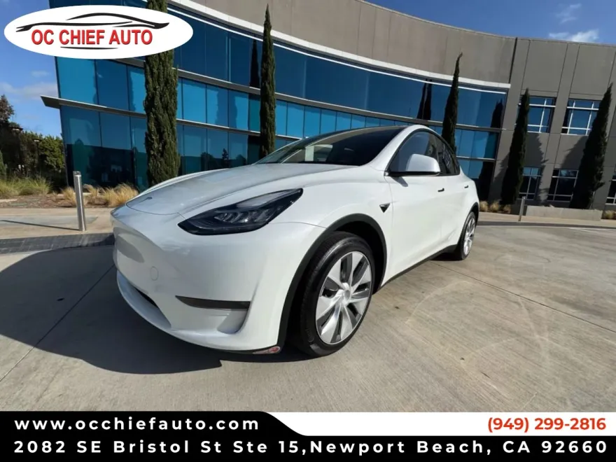2023 Tesla Model Y Long Range photo 1