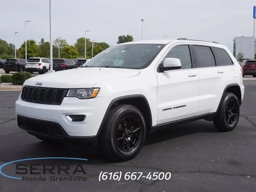 2018 Jeep Grand Cherokee Laredo photo 1