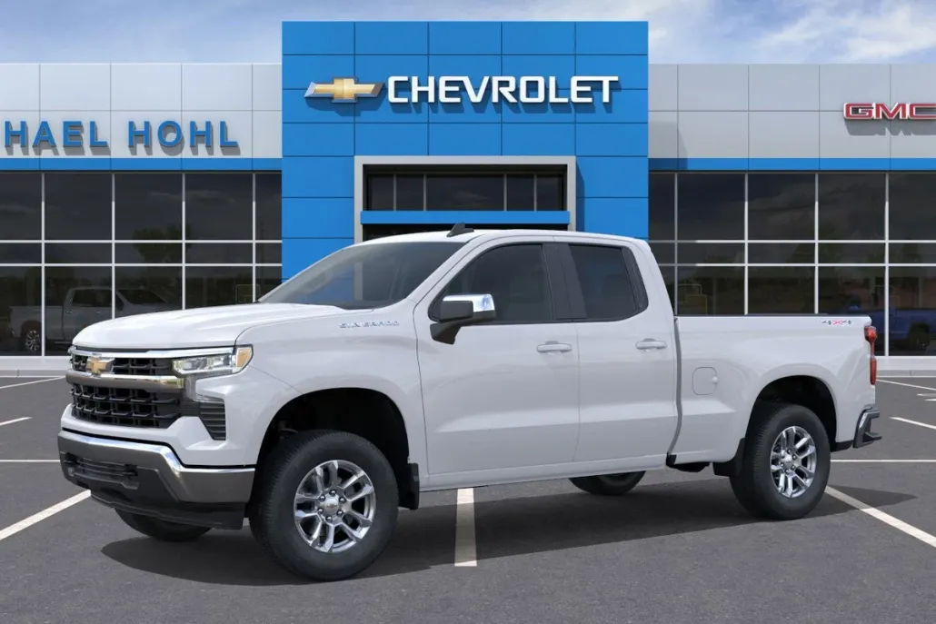 2026 Chevrolet Silverado 1500 LT photo 1