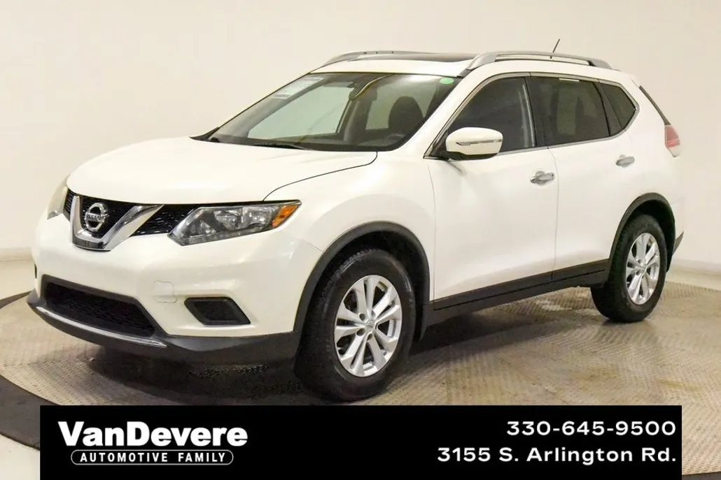 2014 Nissan Rogue SV photo 1