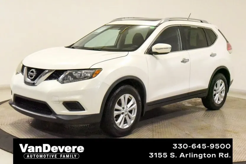 2014 Nissan Rogue SV photo 1