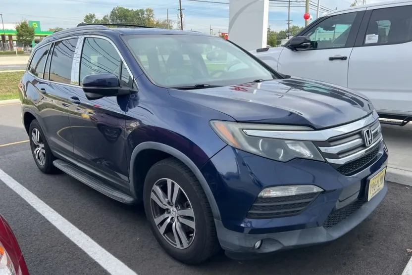2016 Honda Pilot EX-L photo 1