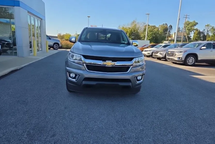 2019 Chevrolet Colorado LT photo 1