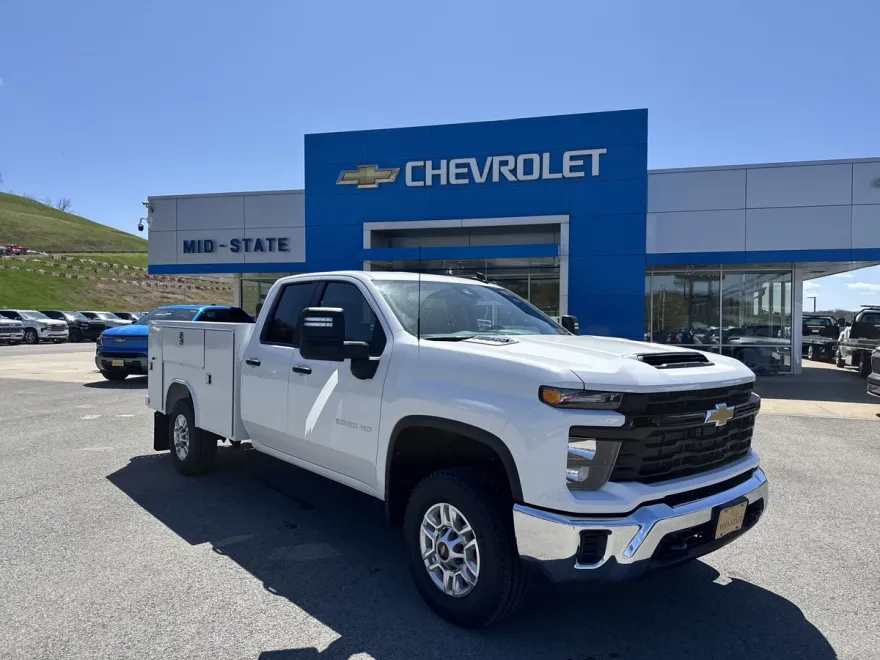 2025 Chevrolet Silverado 2500HD High Country photo 1