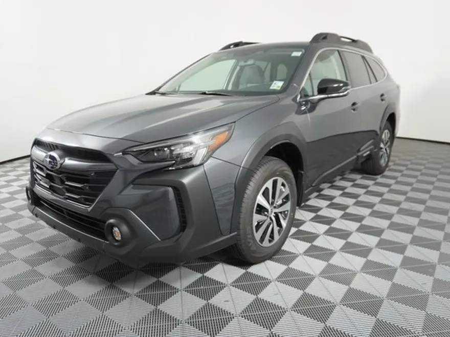 2025 Subaru Outback Premium photo 1