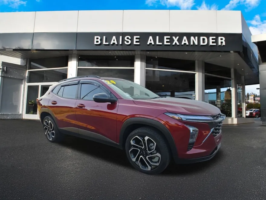 2024 Chevrolet Trax photo 1