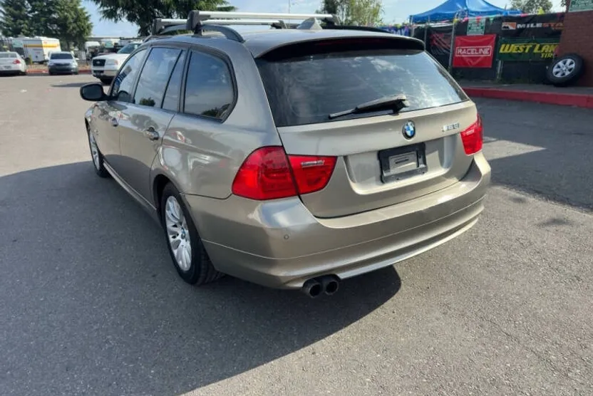 2009 Bmw 328i xDrive Sports Wagon photo 1