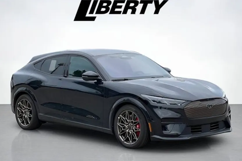 2025 Ford Mustang Mach-E GT photo 1