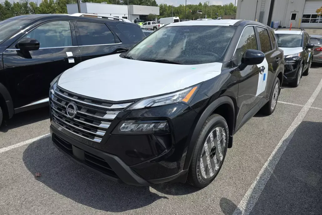 2026 Nissan Rogue SV photo 1