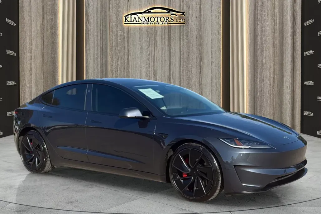 2024 Tesla Model 3 Performance photo 1