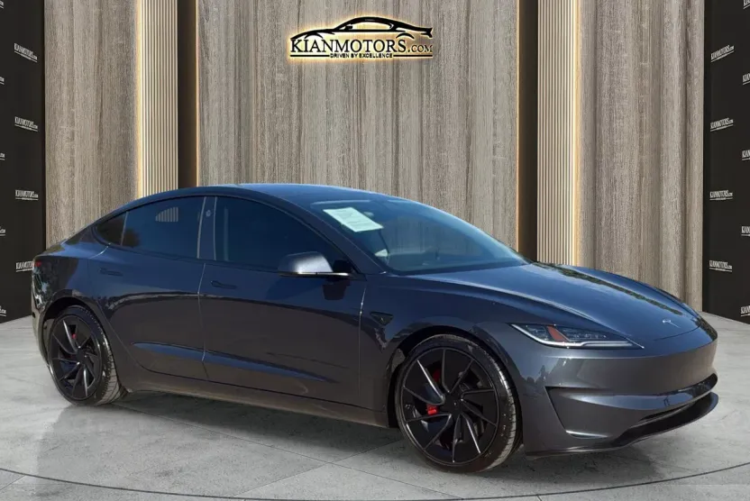 2024 Tesla Model 3 Performance photo 1