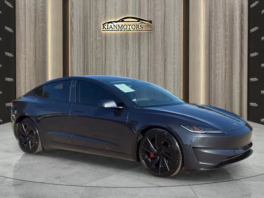 2024 Tesla Model 3 Performance photo 1