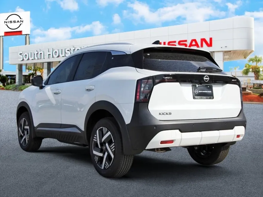 2026 Nissan Kicks SV photo 1