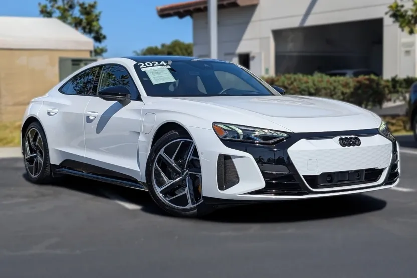2024 Audi RS e-tron GT Base photo 1