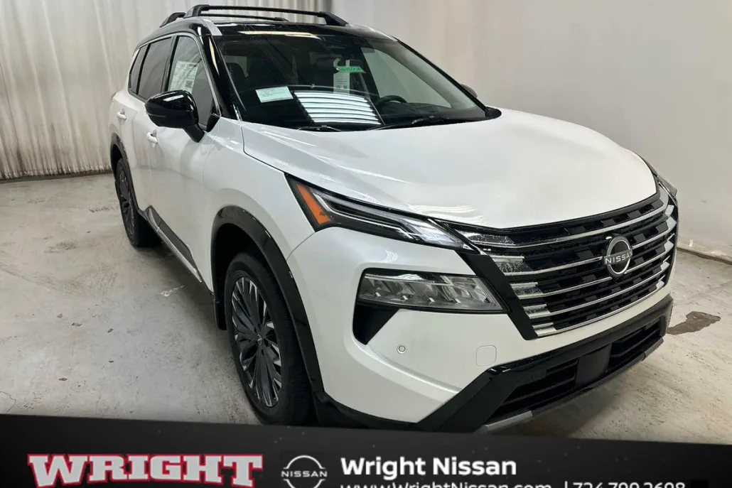 2026 Nissan Rogue Platinum photo 1