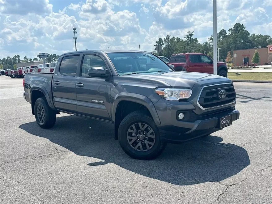 2022 Toyota Tacoma SR5 V6 photo 1