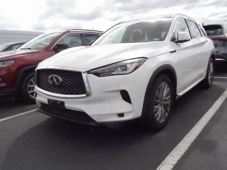 2024 Infiniti QX50 Luxe photo 1