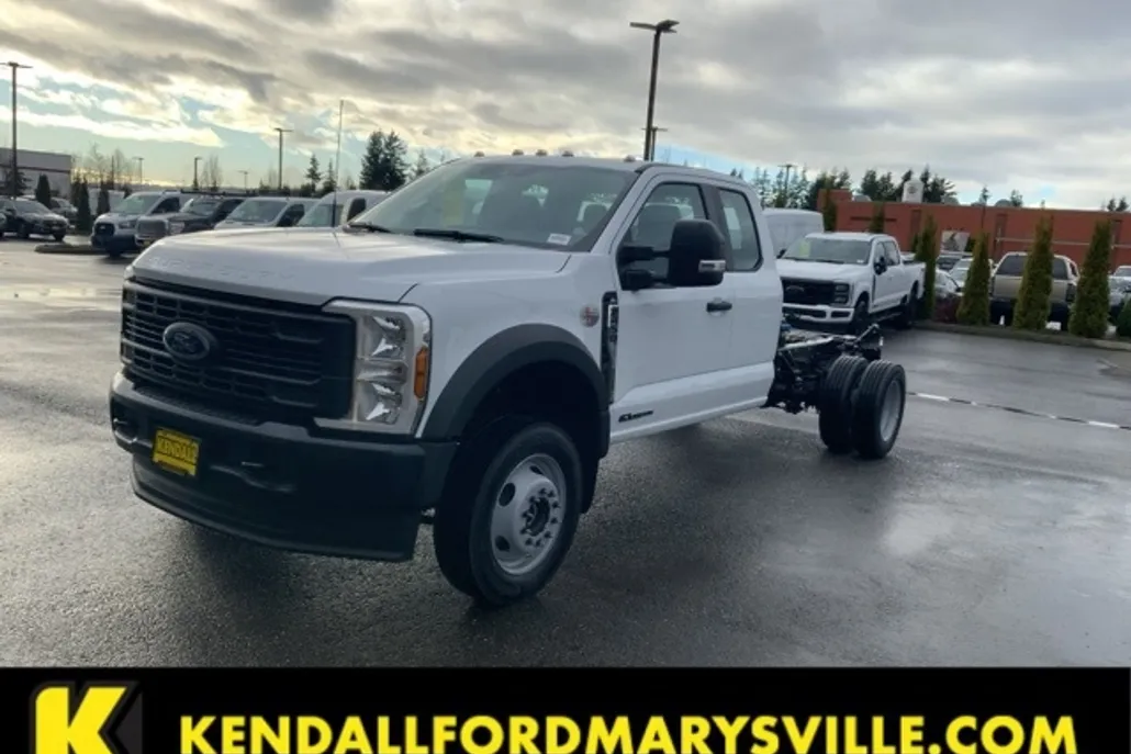 2024 Ford F-450 photo 1