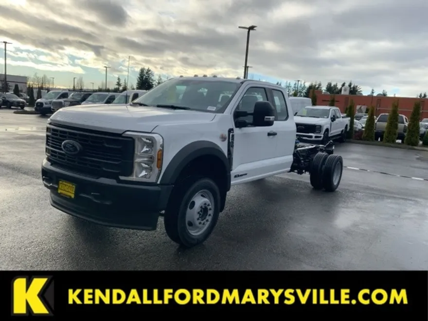 2024 Ford F-450 photo 1