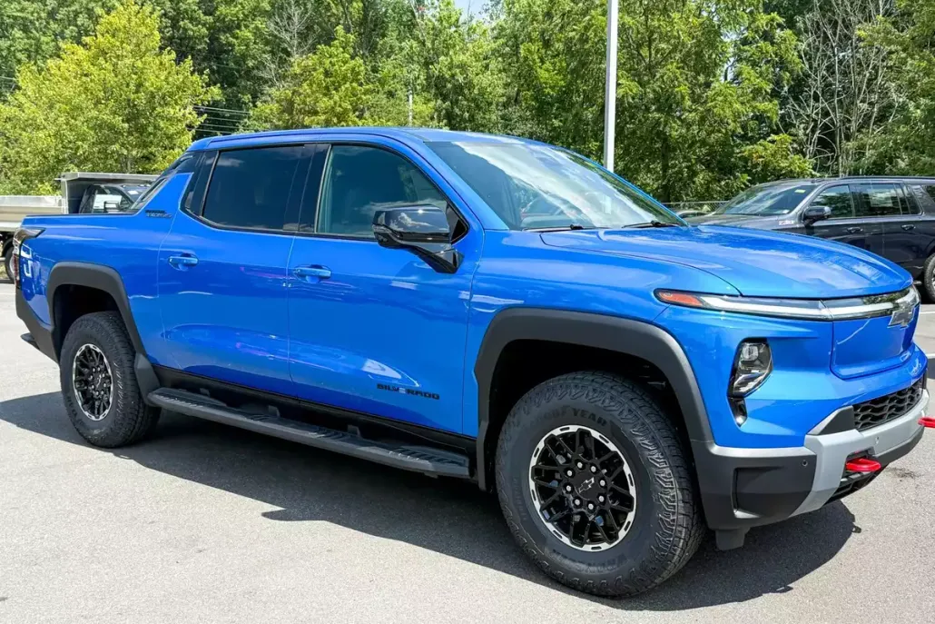 2026 Chevrolet Silverado EV Trail Boss photo 1