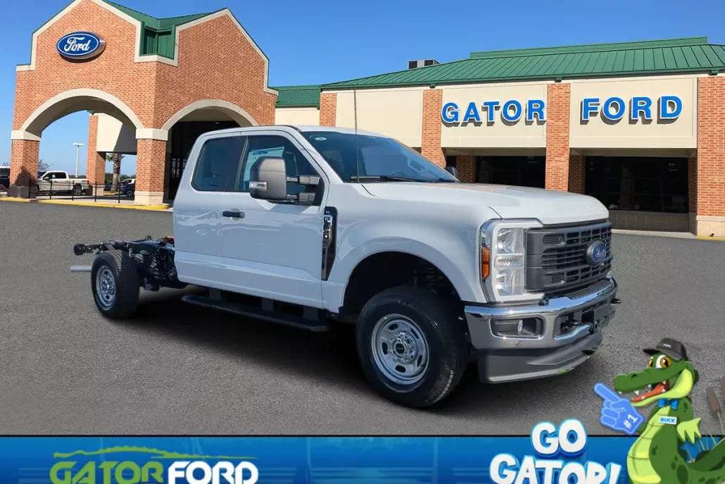 2025 Ford F-250 XL photo 1