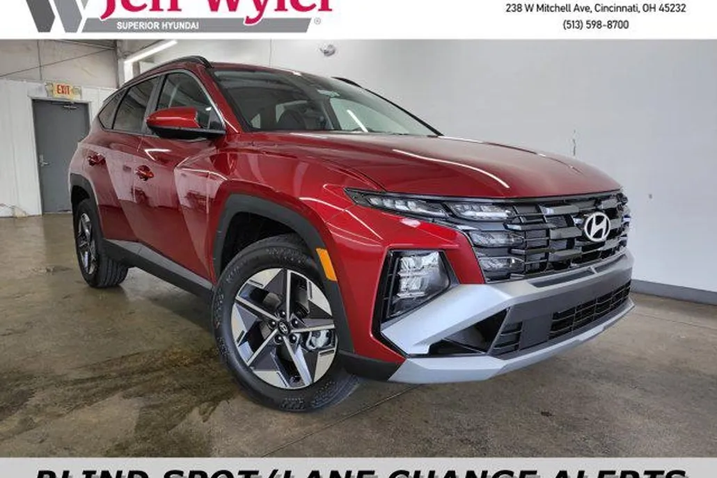 2025 Hyundai Tucson SEL photo 1