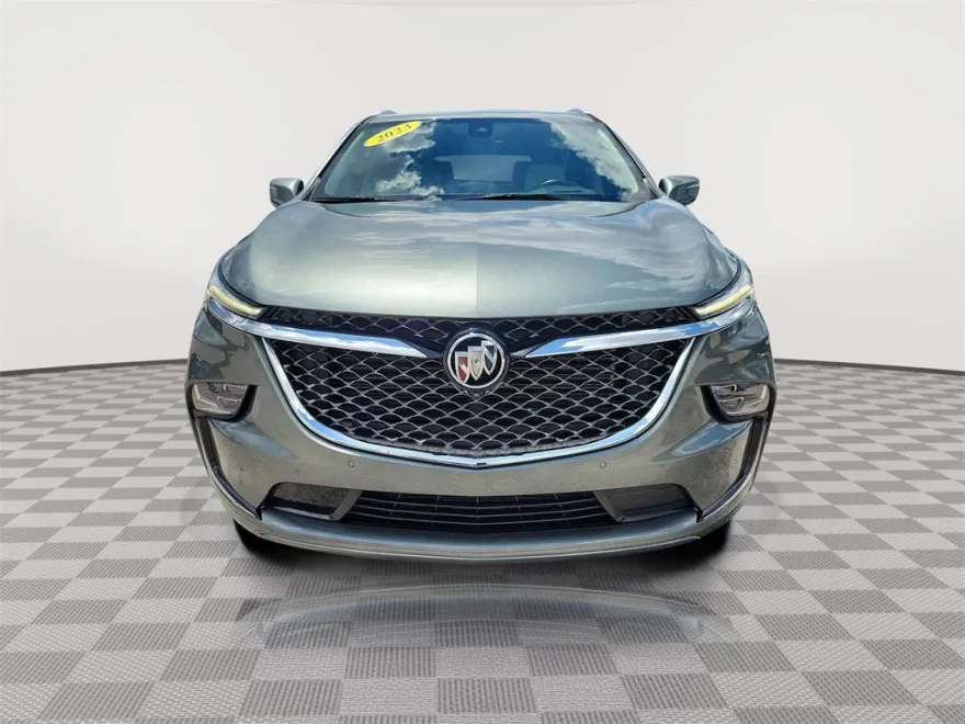 2023 Buick Enclave Avenir photo 1