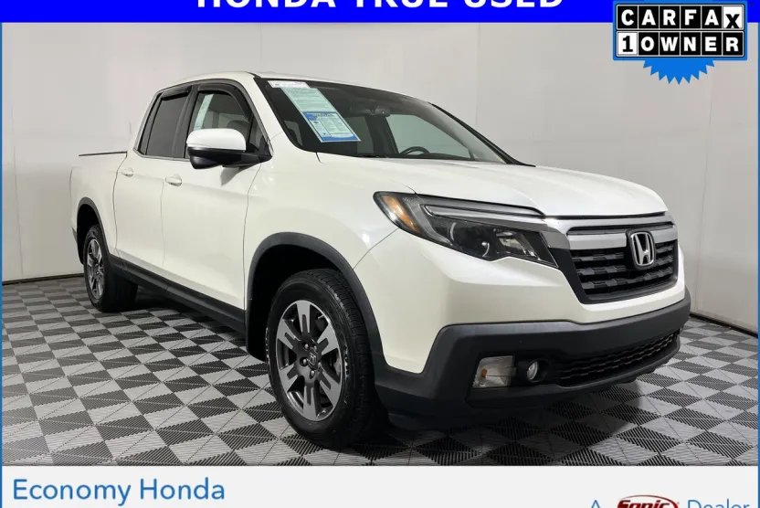 2019 Honda Ridgeline RTL-T photo 1