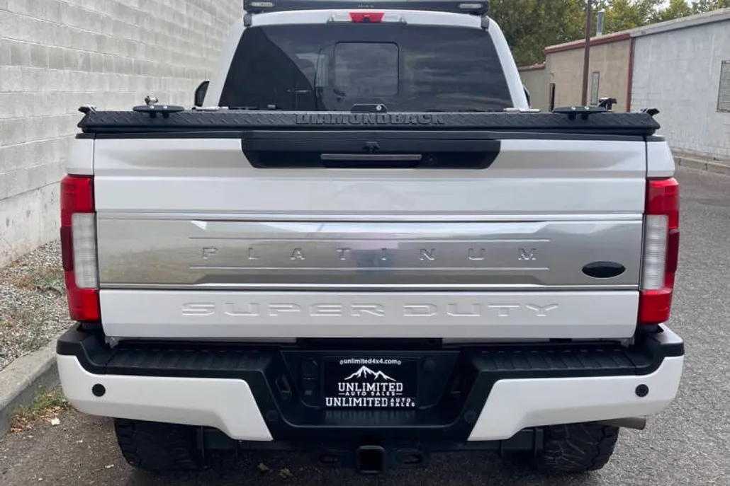 2017 Ford F-350 Platinum photo 1