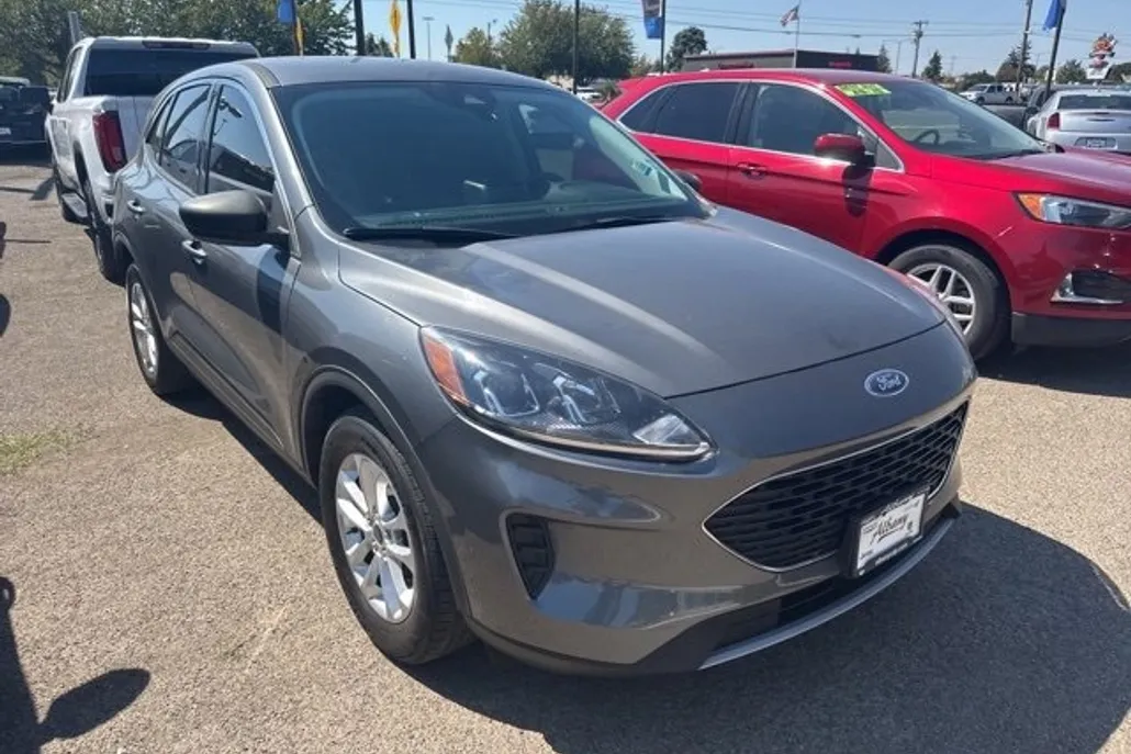 2022 Ford Escape SE photo 1