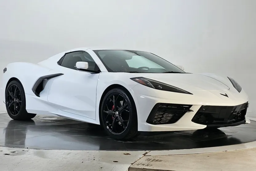 2021 Chevrolet Corvette Stingray 3LT Convertible photo 1
