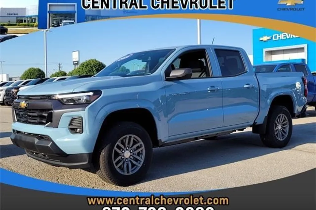 2025 Chevrolet Colorado Work Truck LT photo 1