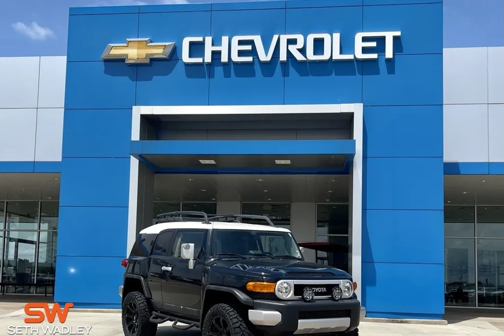 2014 Toyota FJ Cruiser Base photo 1