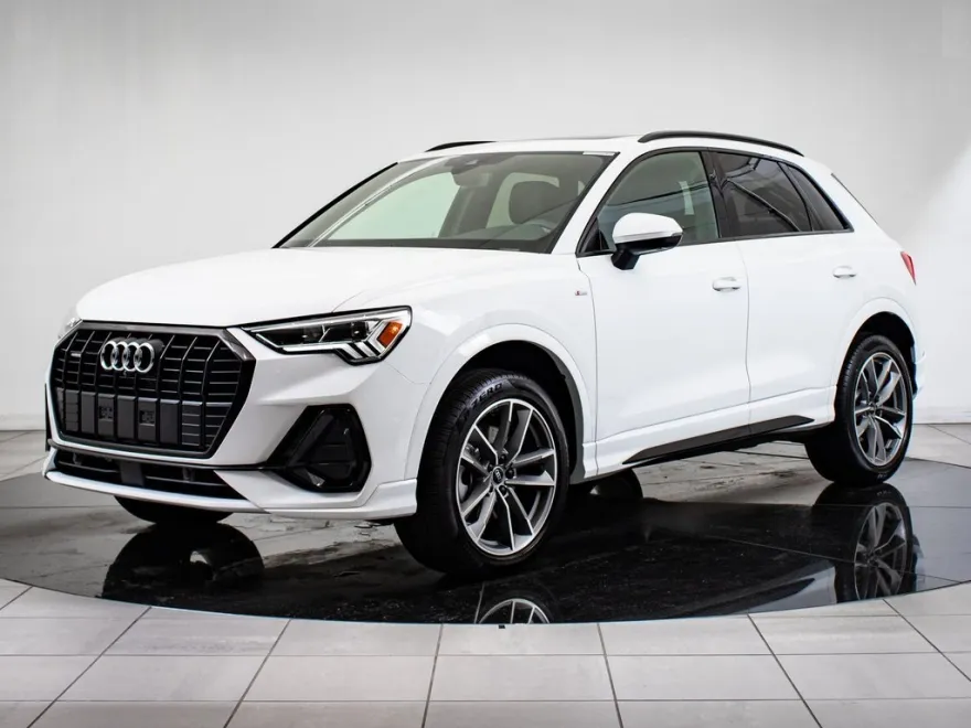 2024 Audi Q3 Premium Plus S line photo 1