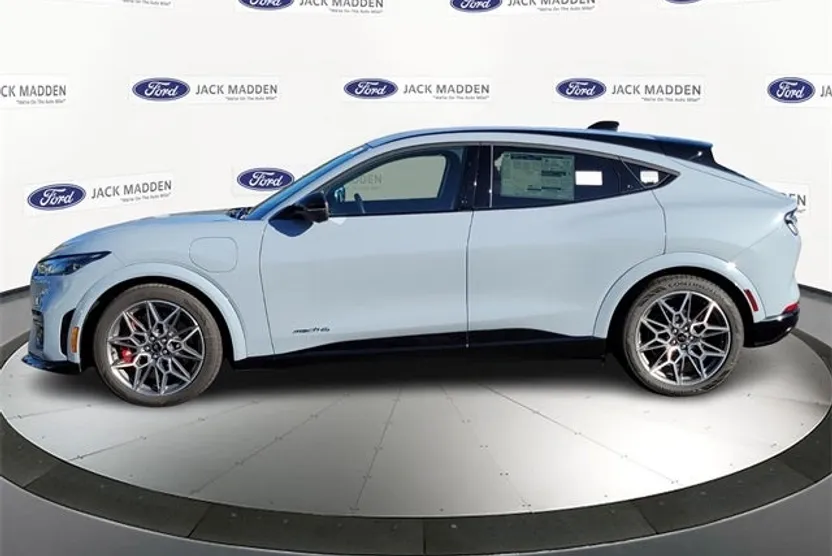 2025 Ford Mustang Mach-E GT photo 1