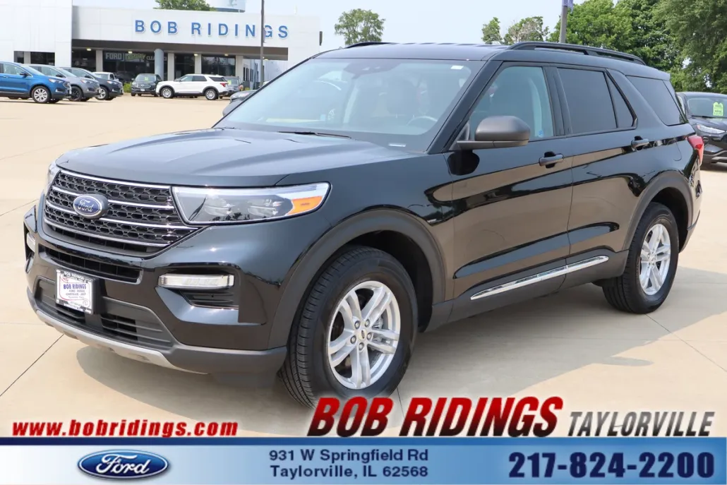 2023 Ford Explorer XLT photo 1