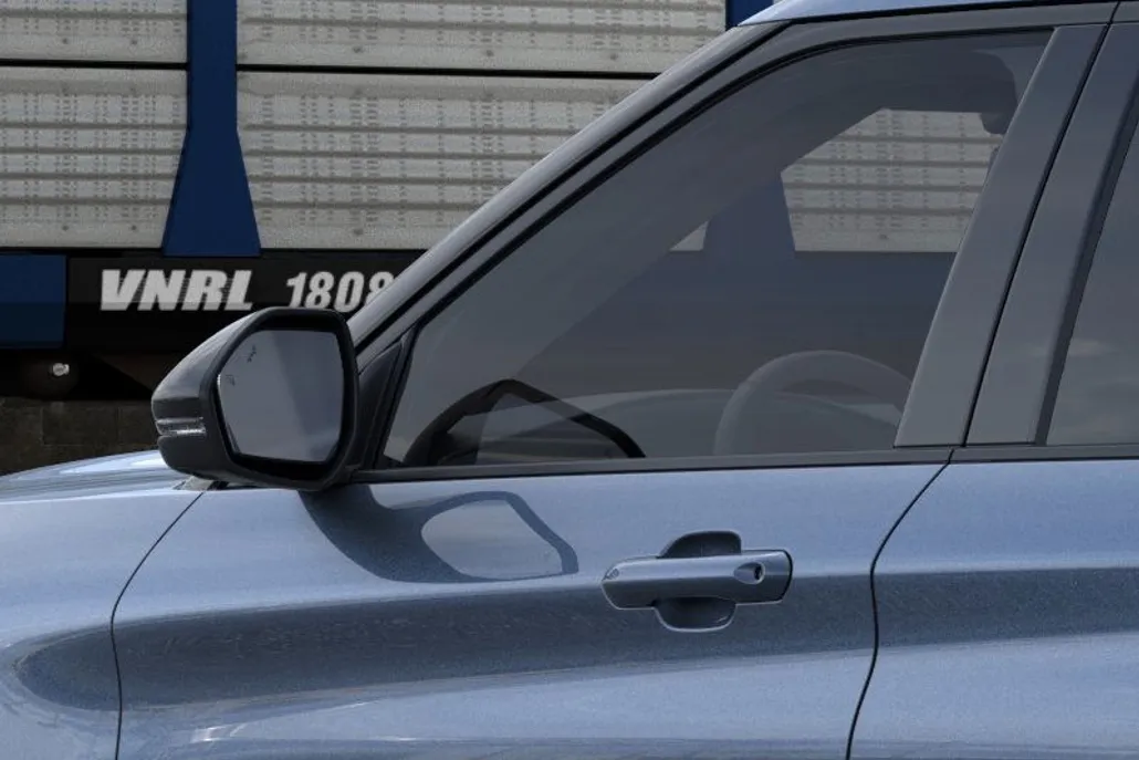 2025 Ford Explorer ST photo 2