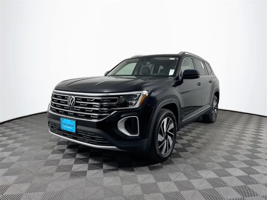 2025 Volkswagen Atlas SEL photo 1