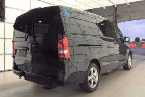 2018 Mercedes Benz Metris photo 2
