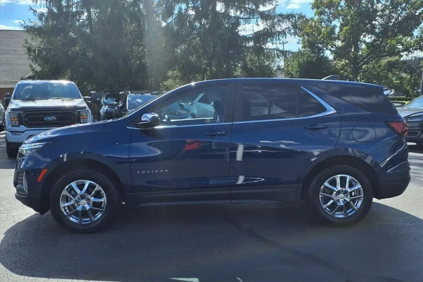 2023 Chevrolet Equinox photo 1