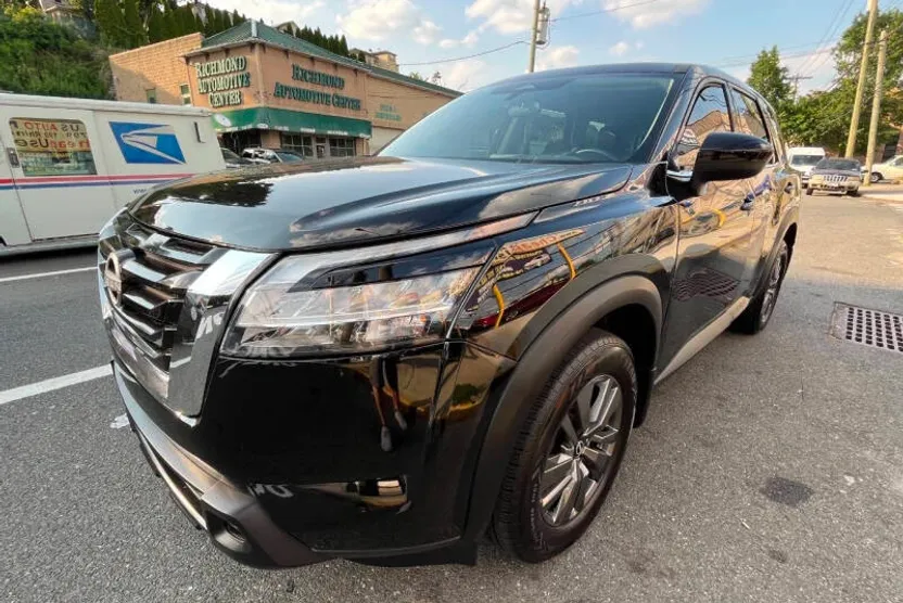 2024 Nissan Pathfinder S photo 1