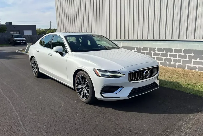 2021 Volvo S60 Recharge Inscription photo 1
