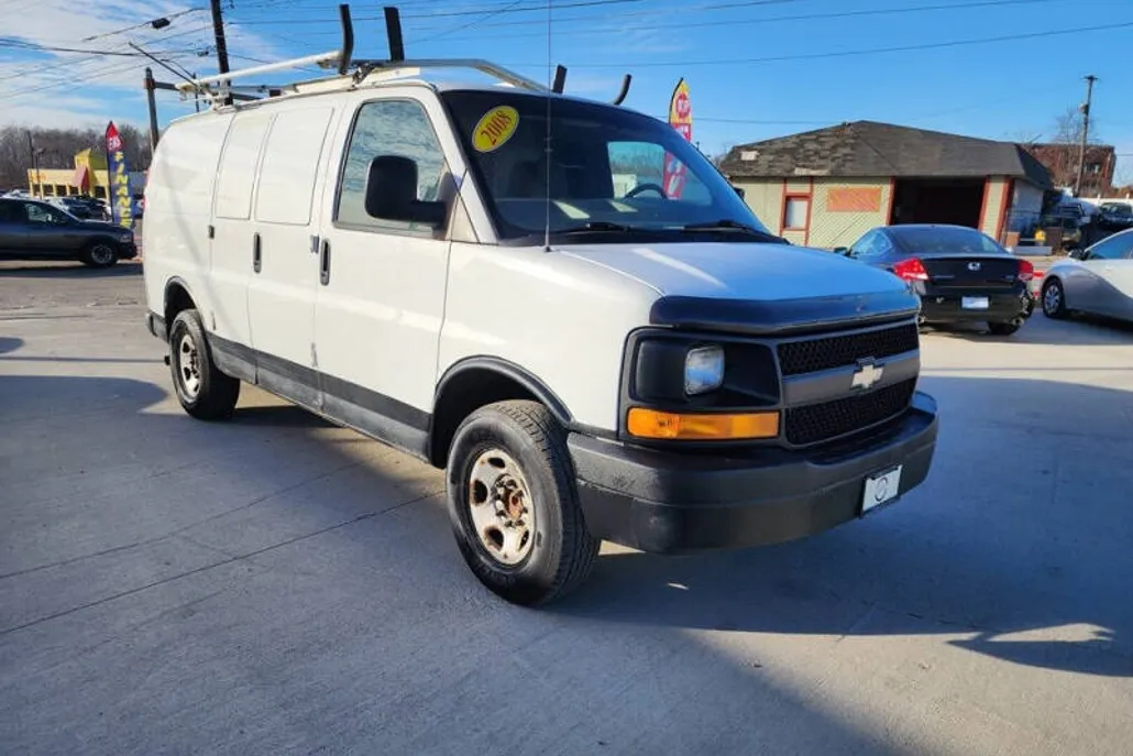 2008 Chevrolet Express 2500 photo 1