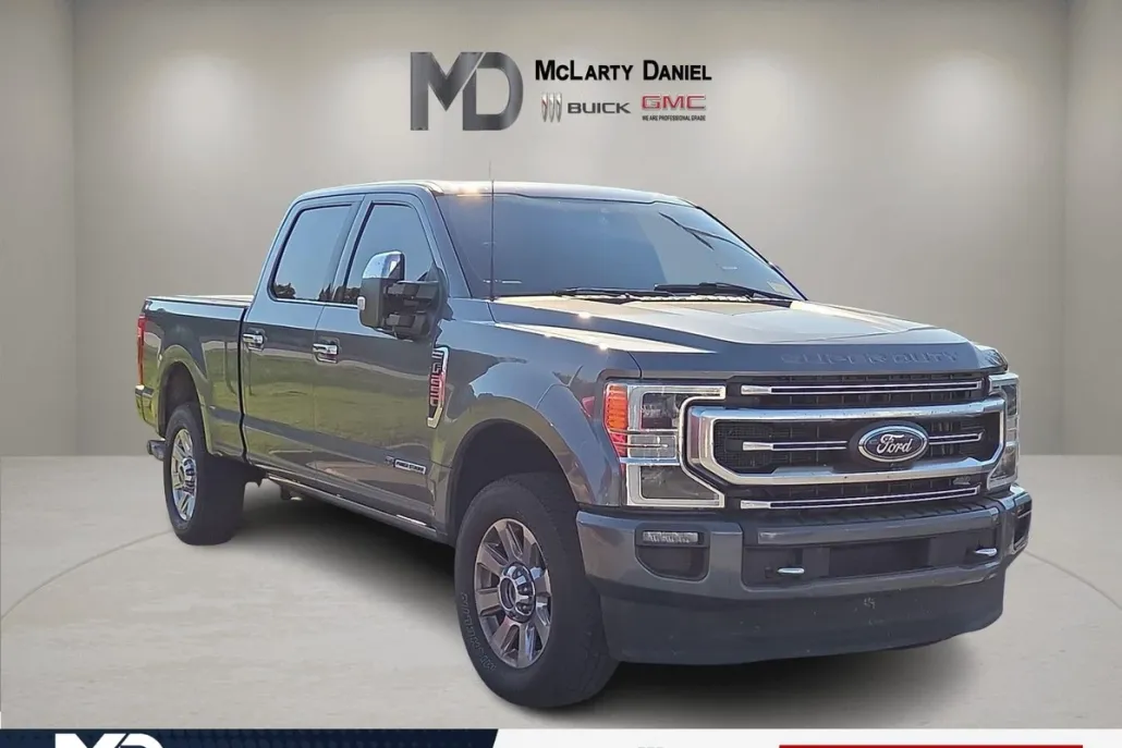2022 Ford F-250 Platinum photo 1