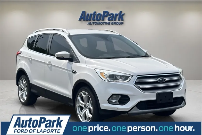 2019 Ford Escape Titanium photo 1