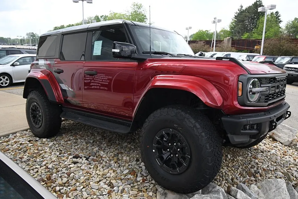 2025 Ford Bronco Raptor photo 1